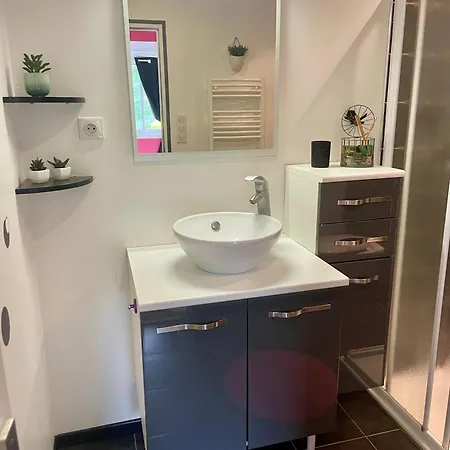 La Des Demoiselles - 2 Communicantes ベッド・アンド・ブレックファスト 3*