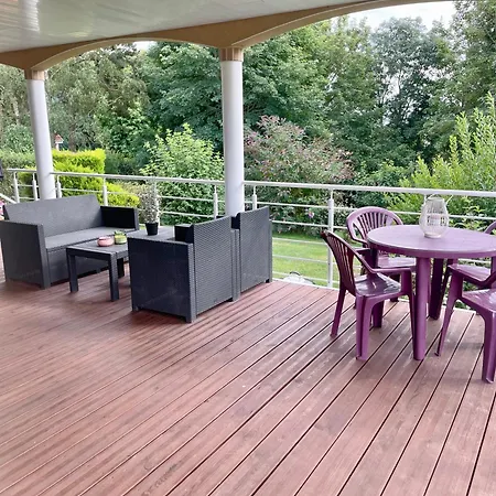 La Des Demoiselles - 2 Communicantes 3*