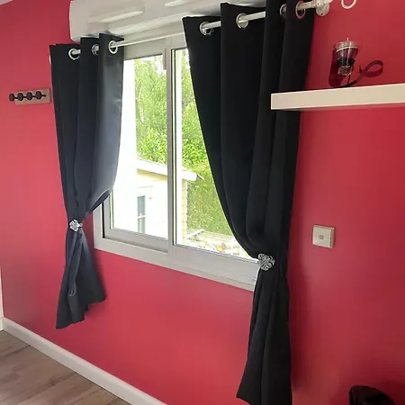 La Des Demoiselles - 2 Communicantes Bed & Breakfast Bourg-Achard