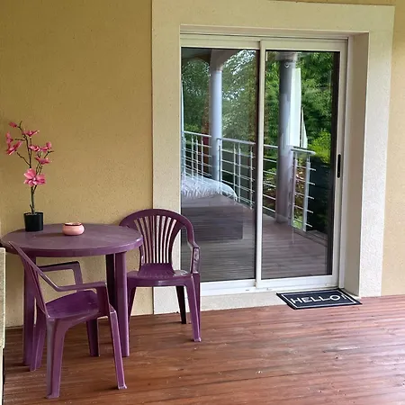 La Des Demoiselles - 2 Communicantes ベッド・アンド・ブレックファスト 3*