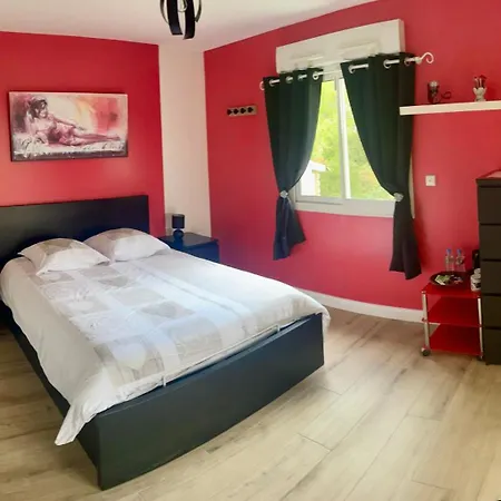 فندق مبيت وإفطار La Des Demoiselles - 2 Communicantes 3*